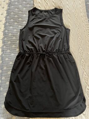 Athleta Rincon Dress - Women’s Large - Black - Good Condition